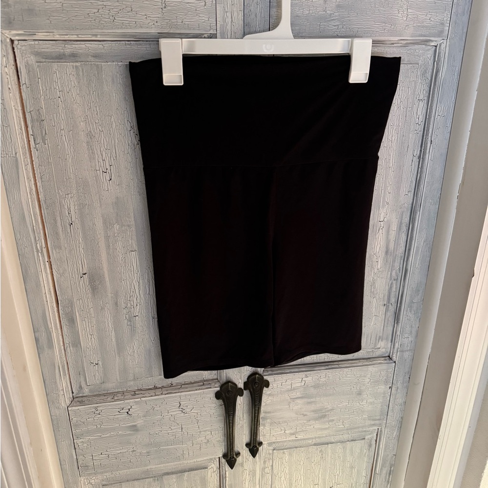 Hatch Maternity Bike Shorts - Picture 2 of 7